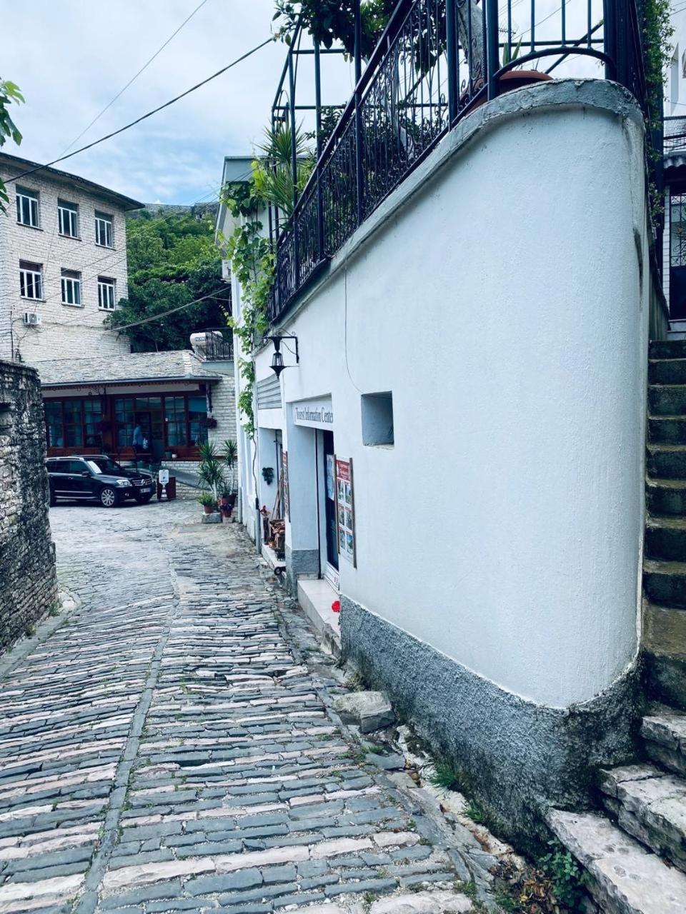 Hida Guest House Gjirokastër Extérieur photo