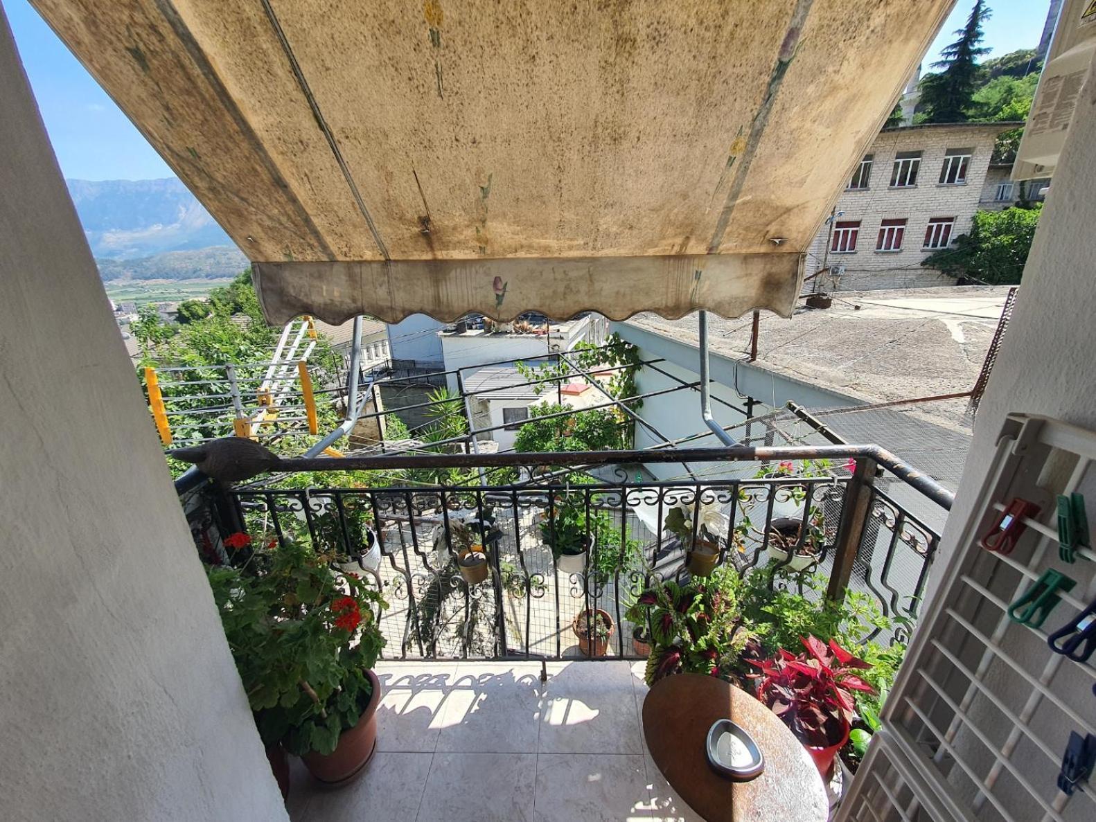 Hida Guest House Gjirokastër Extérieur photo